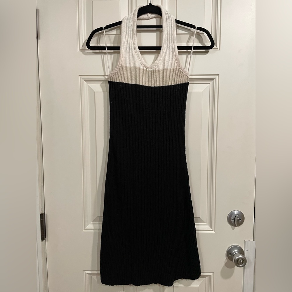 Sweet halter sweater dress, size M medium. GUC